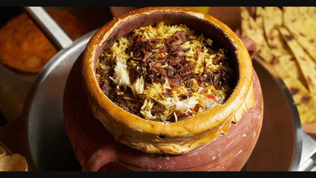 Kudukachi biriyani with dessert