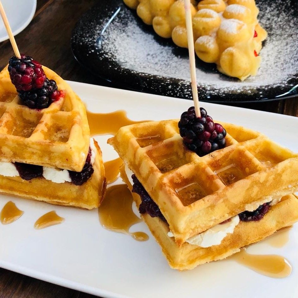 WAFFLE BLACKBERRY Y PHILADELPHIA