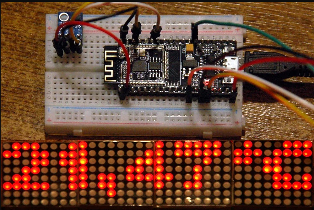 Matrix Display with Max7219, ESP8266 and GY-21 in Micropython