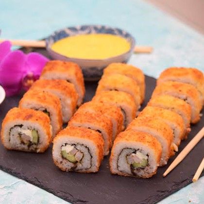 SUSHI EMPANIZADO CON CAMARÓN