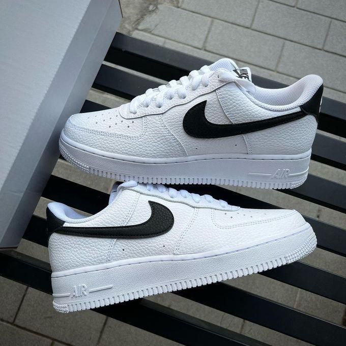 NIKE AIR FORCE ONE