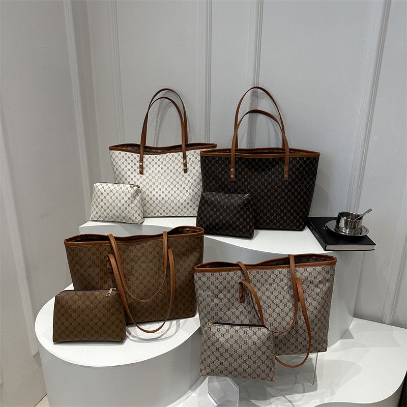 2pc handbag8,800 usafiri tu