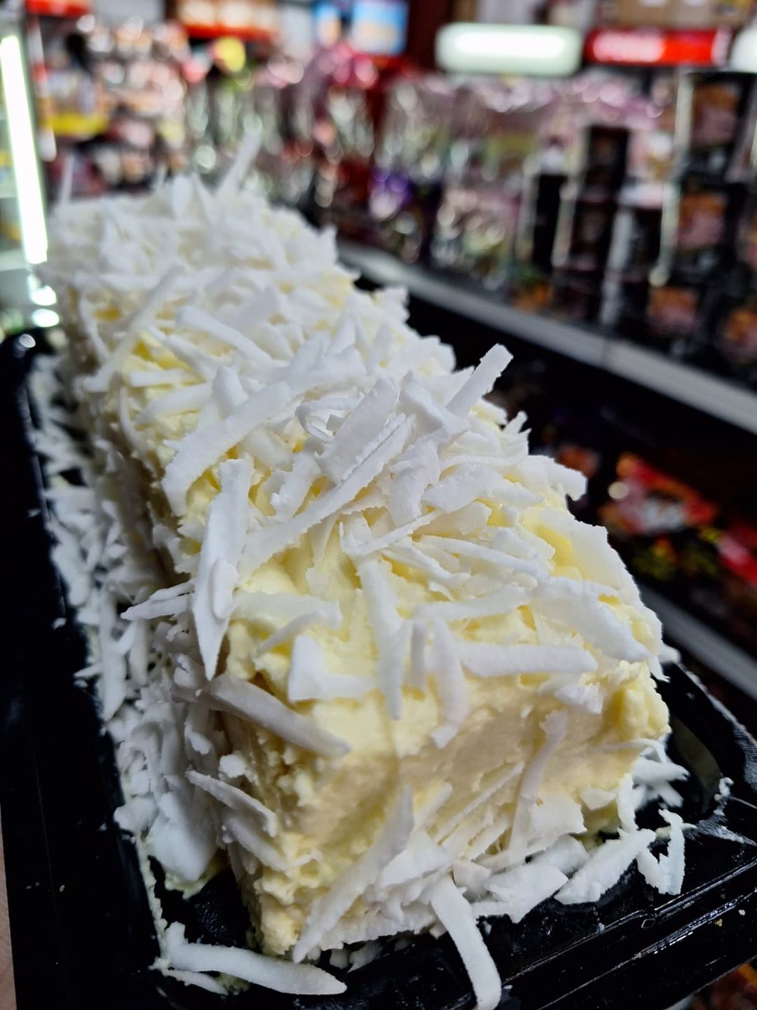 Fresh Cream Coconut Log