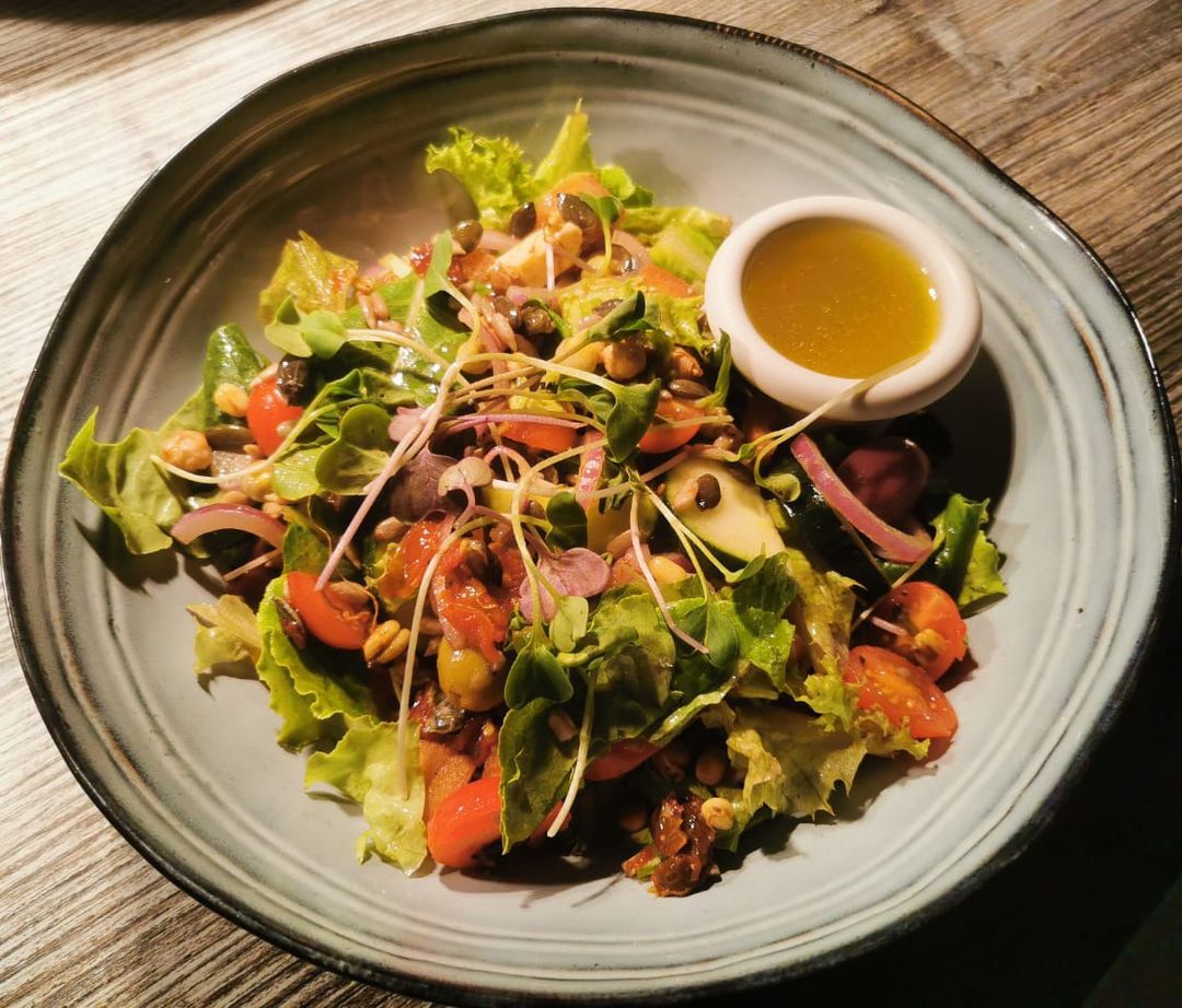 Girls Salad
