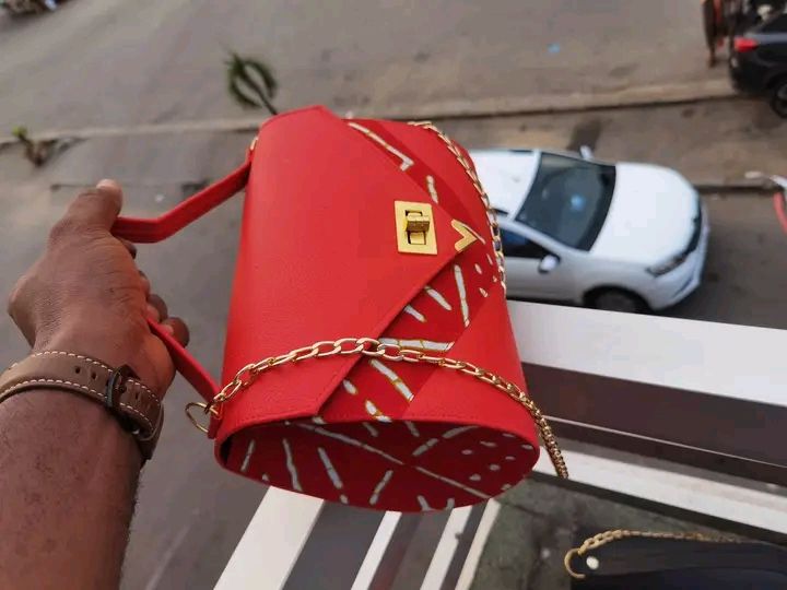 Sac à Main Élegance Afro-Chic – Wax & Cuir