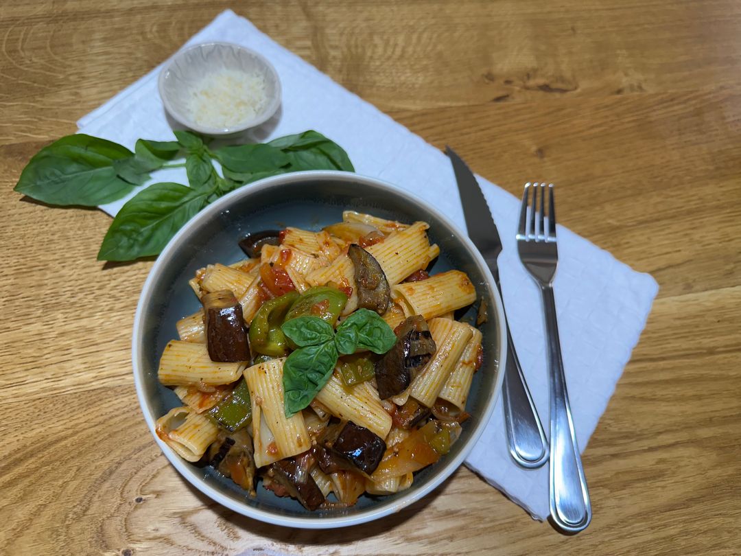 Caponata Pasta (V)