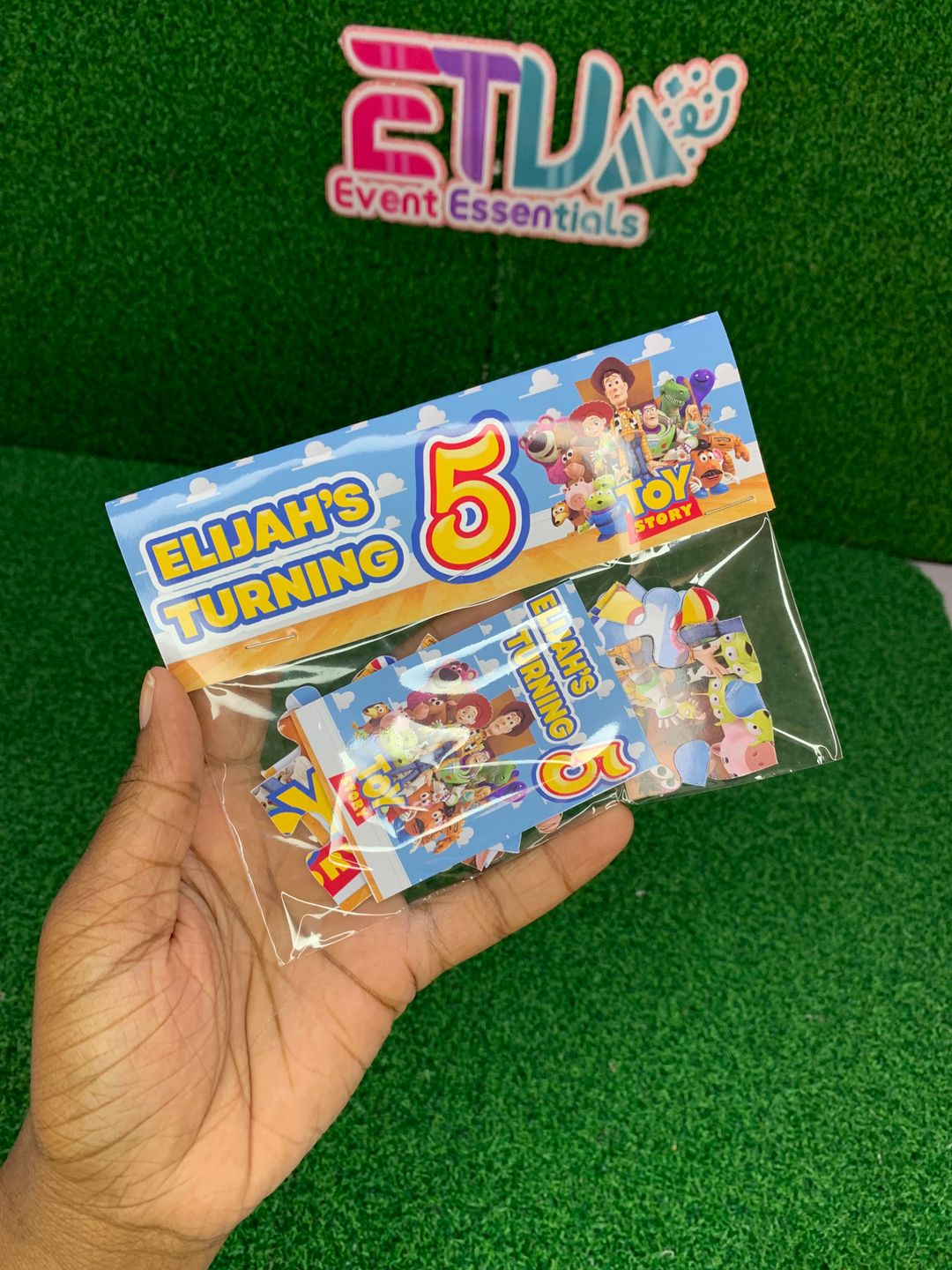 CUSTOM PUZZLES