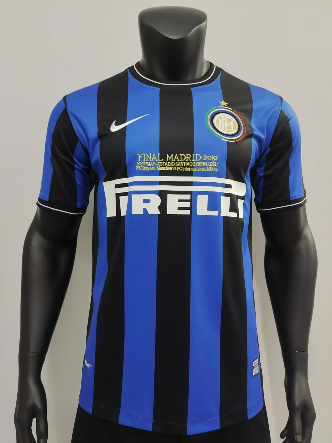 Inter Milan 2009/10 Home Shirt (Blue/black)
