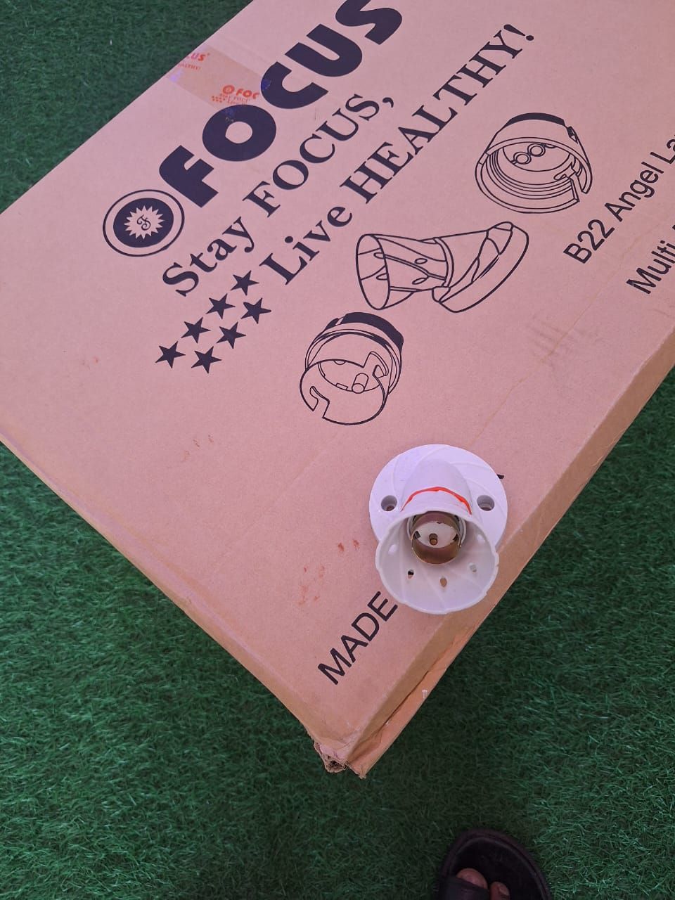 Focus Lamp Holder - Angle B22 (1 Carton)