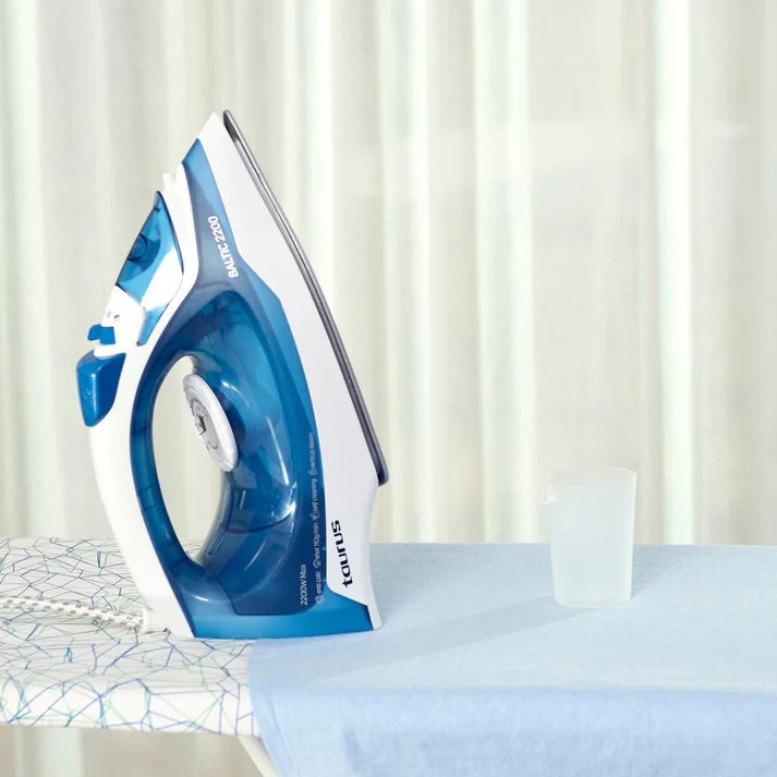 STEAM IRON -TAURUS- BALTIC 220-240W
