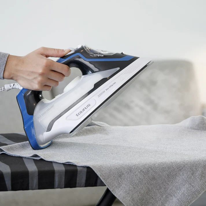 STEAM IRON -TAURUS- FIJI 3000 CERAMIC(STI3001)