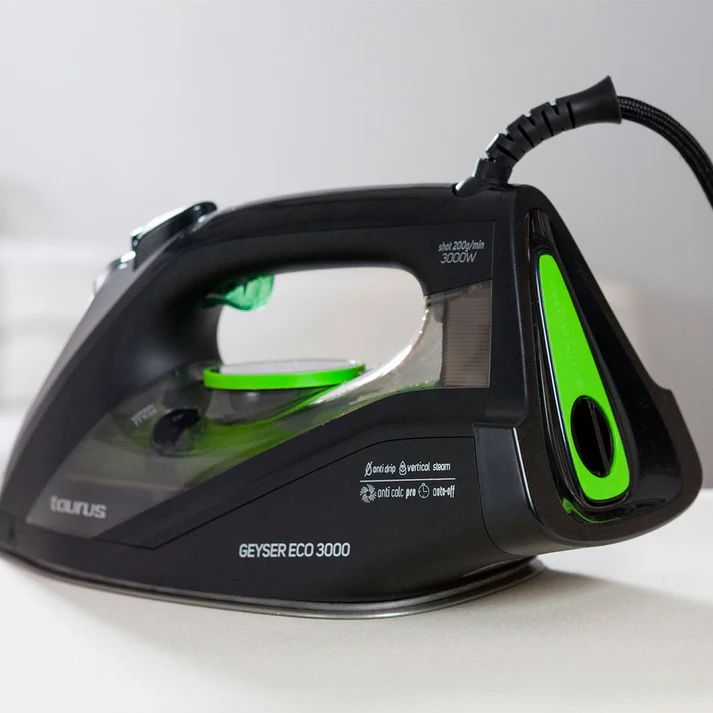 STEAM IRON- TAURUS- GEYSER ECO 3000