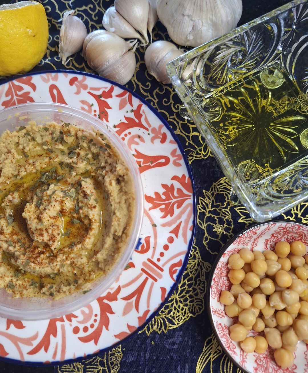 Hummus with Tortilla
