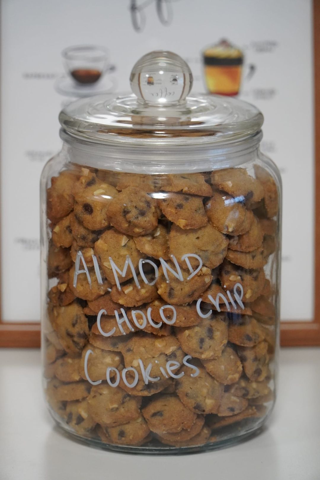 Preorder-Almond Choco Chip Cookies