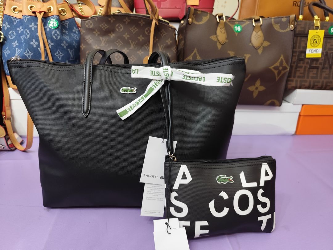 Bolsos Lagarto con cartera, negro