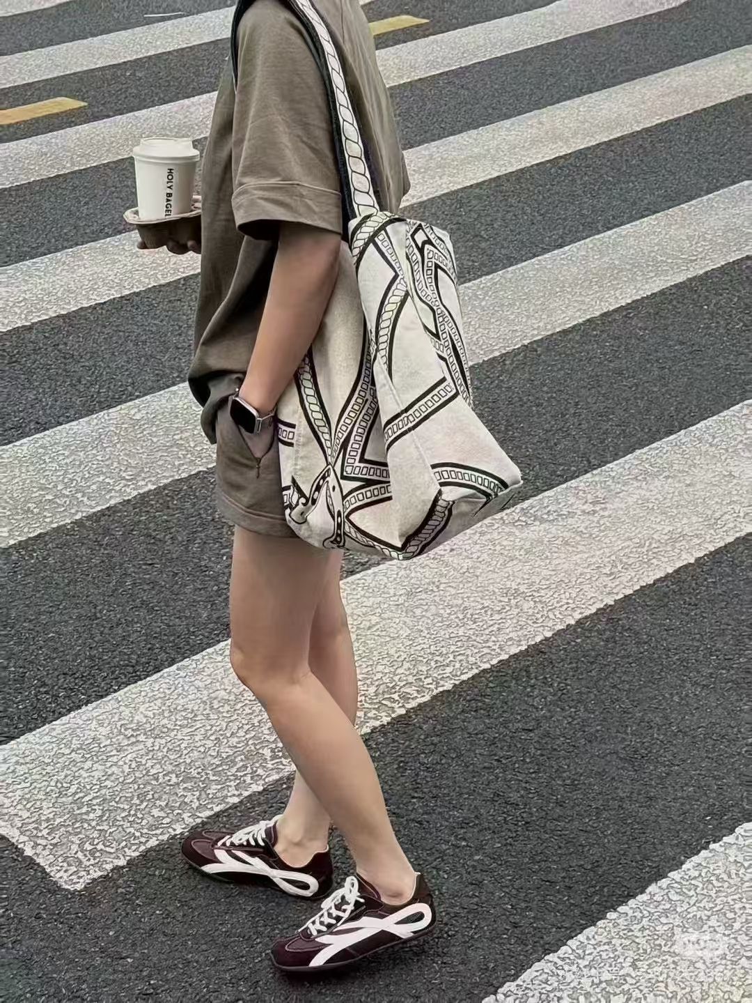 [Preorder] - Printed Canvas Shopping Tote 