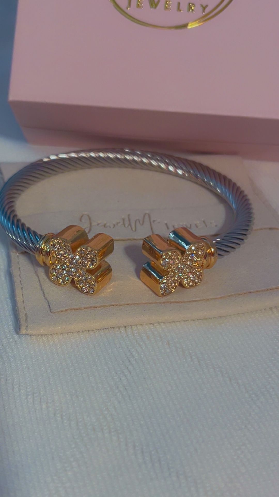 Clover Diamond Cable Twist Bracelet 