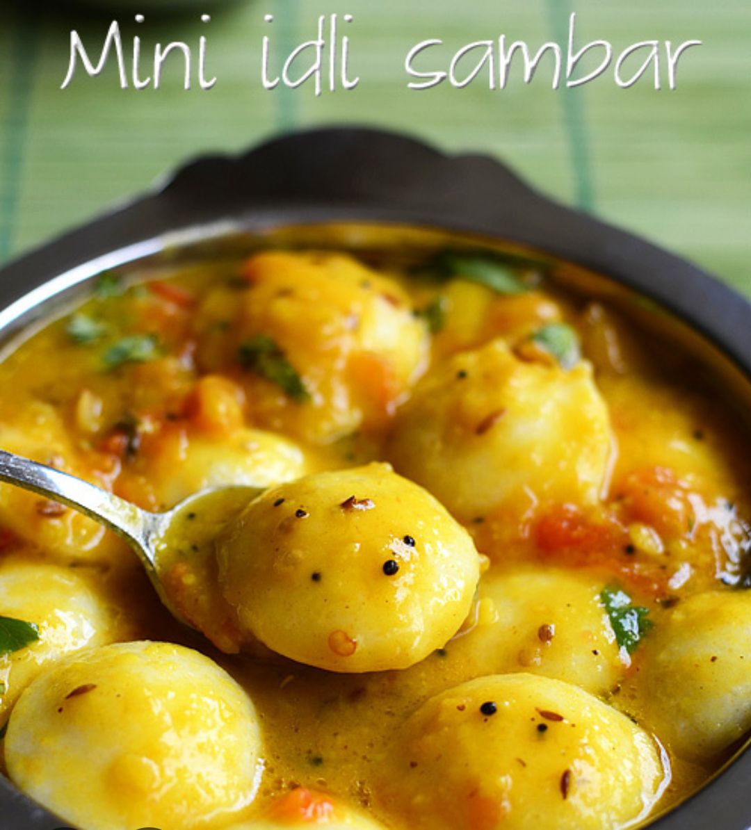 Mini sambar idly -15 pieces dipped in sambar 