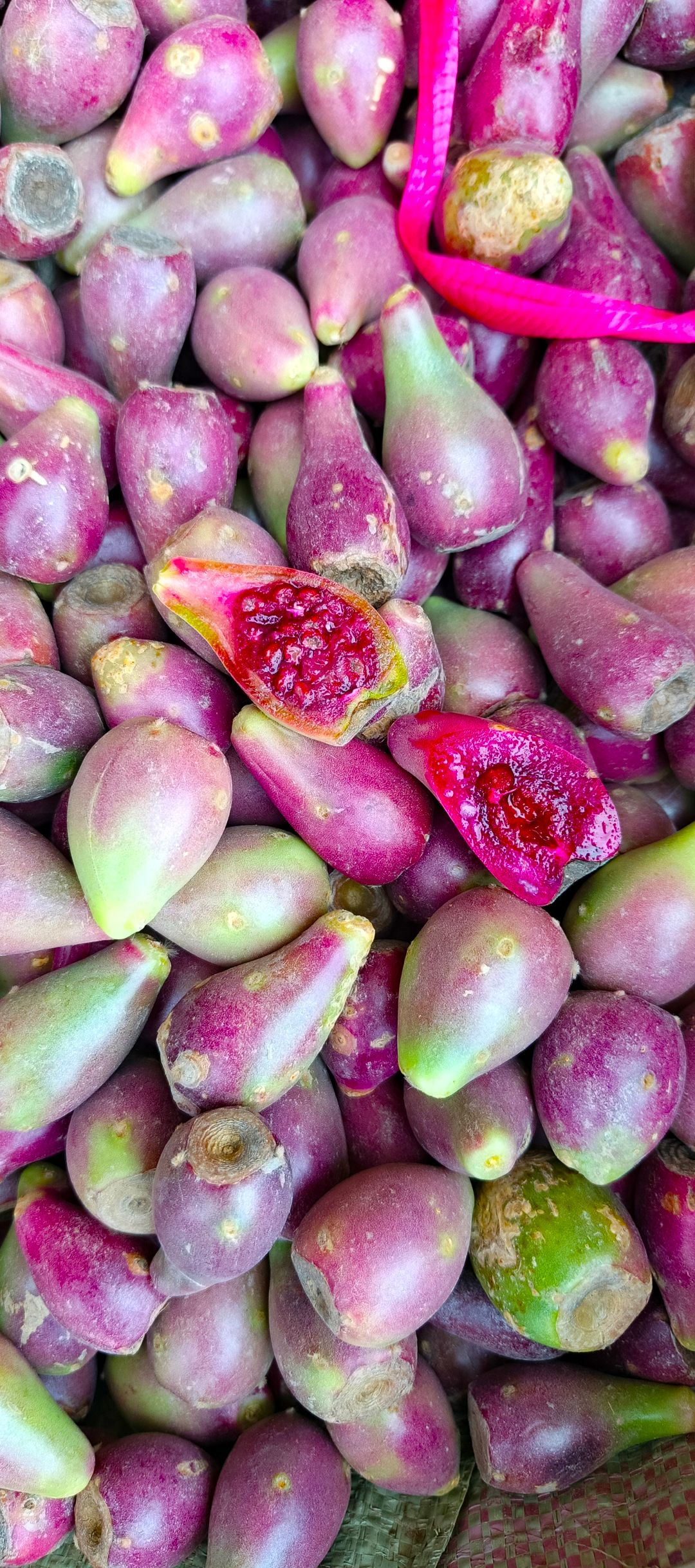 Cuctus Fruit. Punnet