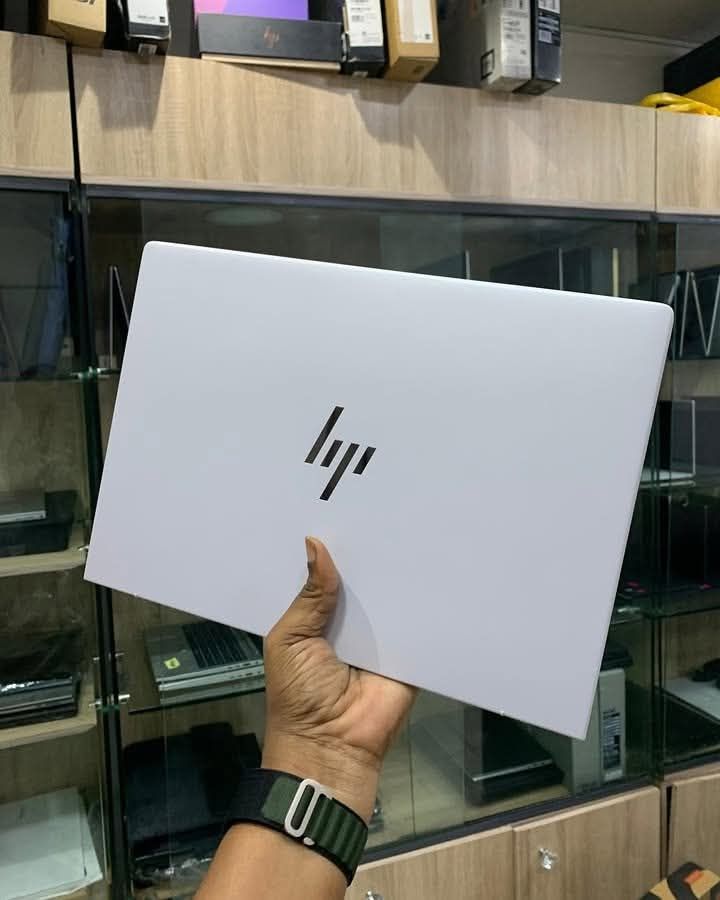 2024😍HP NoteBook PC 1040 G11,Intel Core Ultra 5 de 14e génération