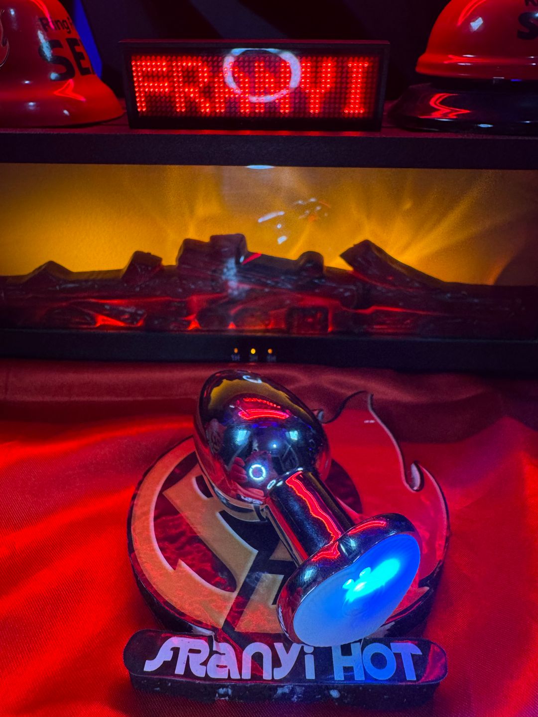 PLUG ANAL VIBRATORIO CON LUZ RGB