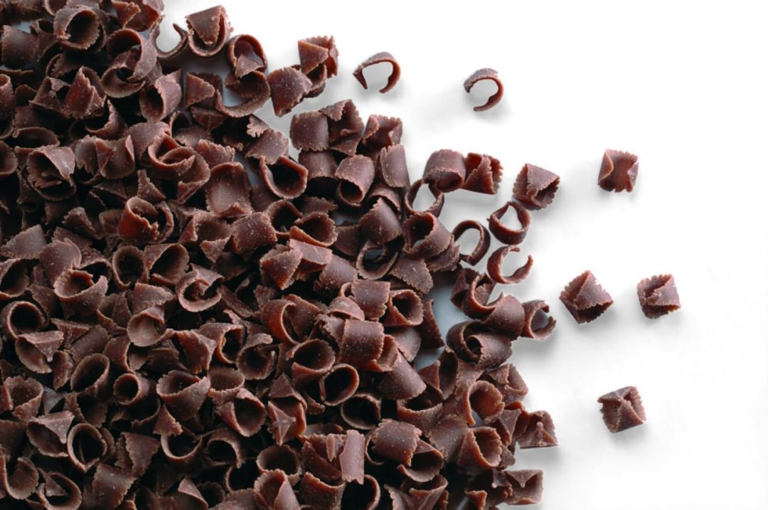 DECOLATE MILK CHOCOLATE CURL BLOSSOM TOPPING 9*5mm 1X2.5Kilogram(kg)
