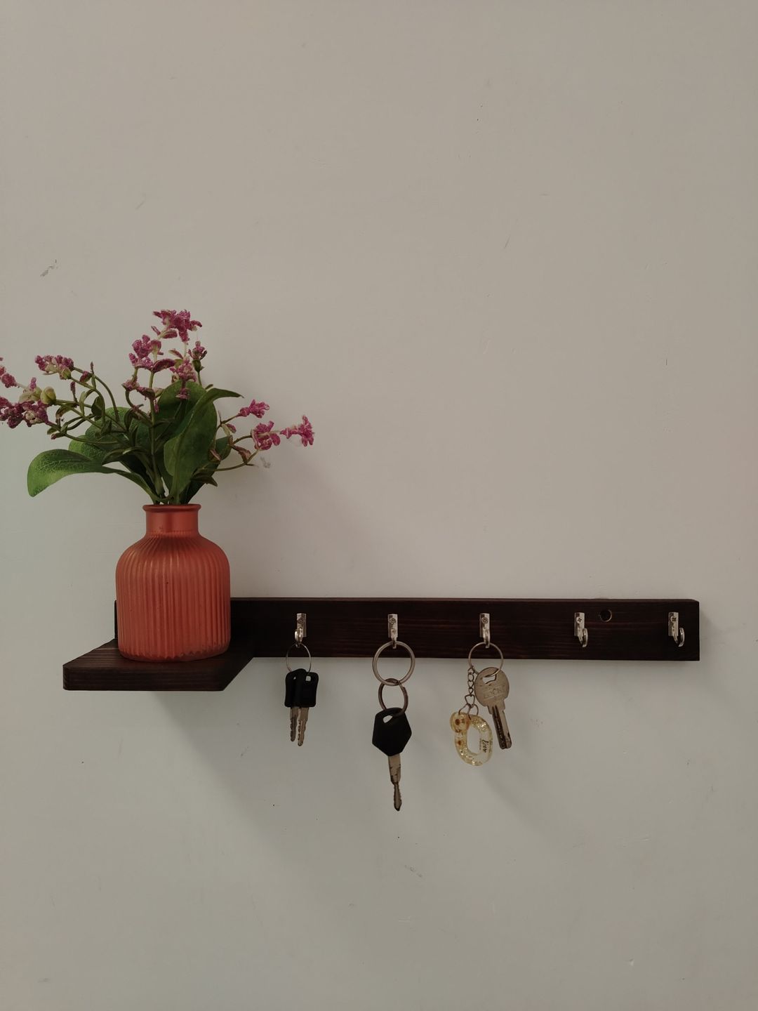 Wooden key holder:NWP1008