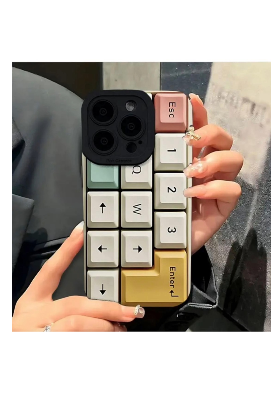 SISI PHONE CASE
