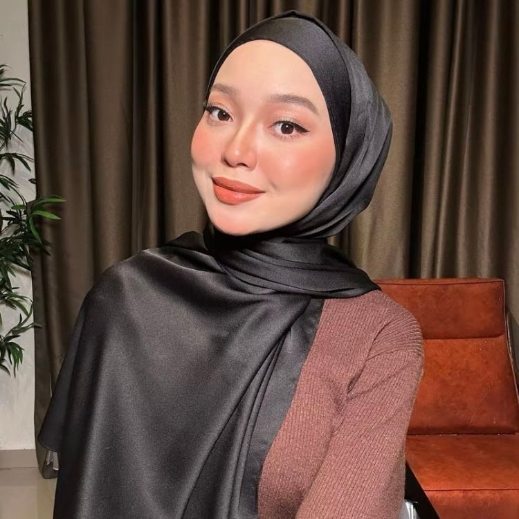 Instant Satin Shawl