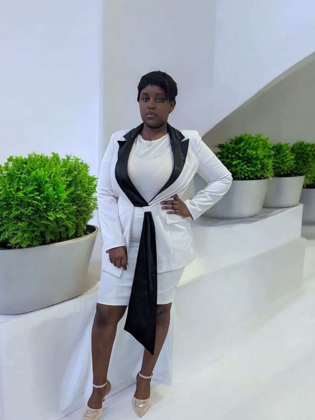 Two Pieces White Skirt Suit with Black Lapels From Turkey