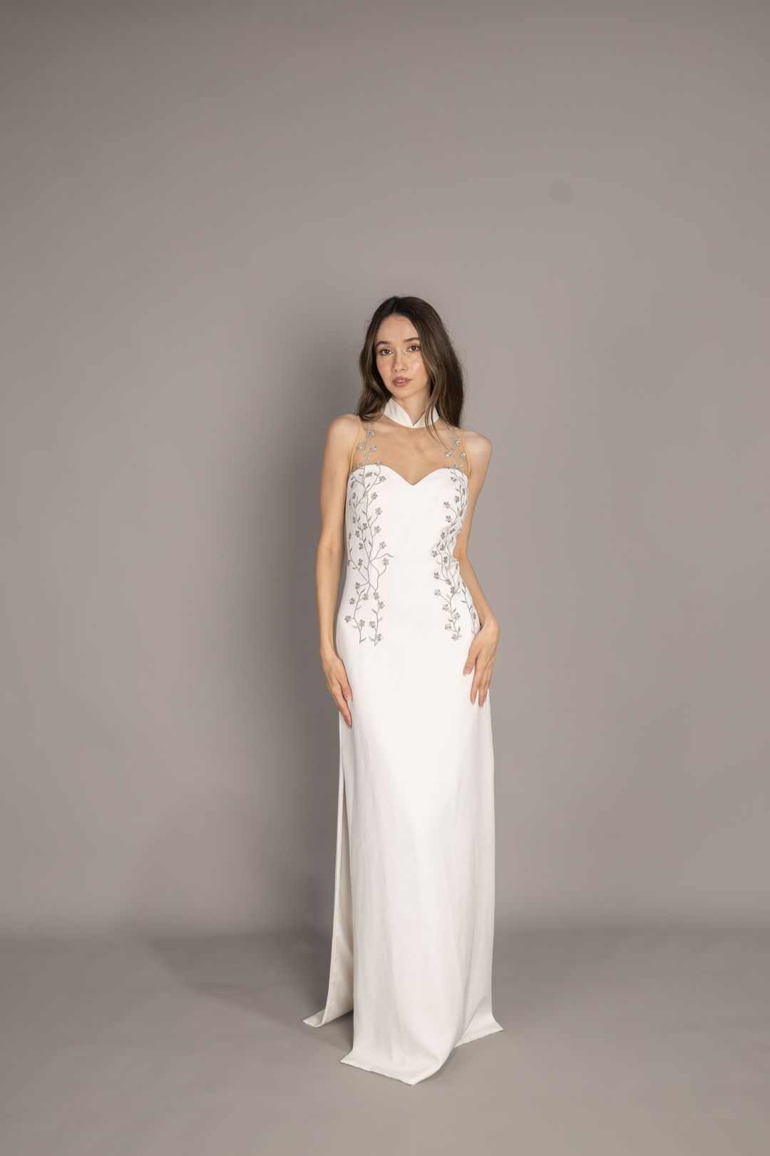 Off-White Cheongsam with Silver Floral 