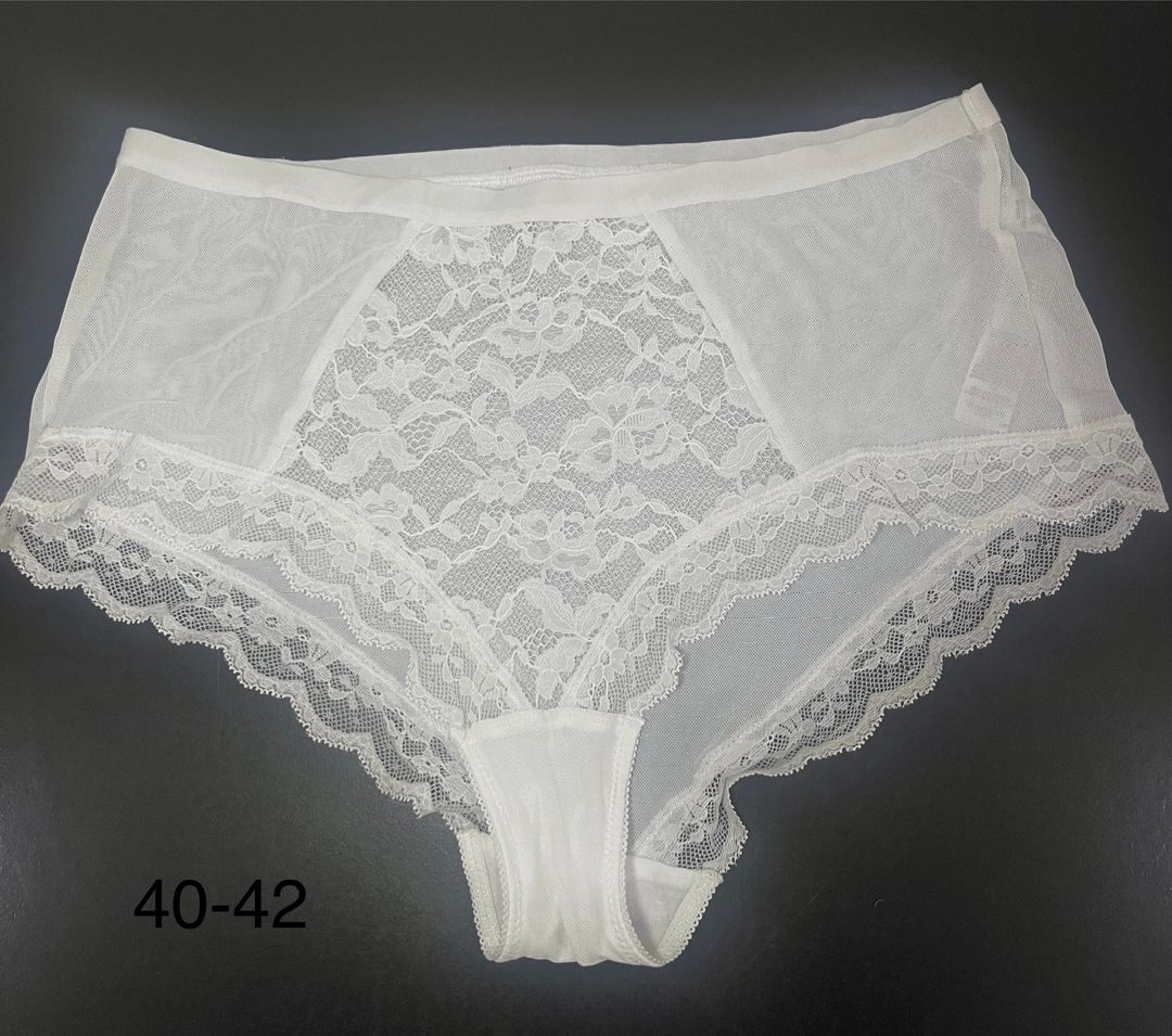 Culotte dentelle design respirant Taille 40/42