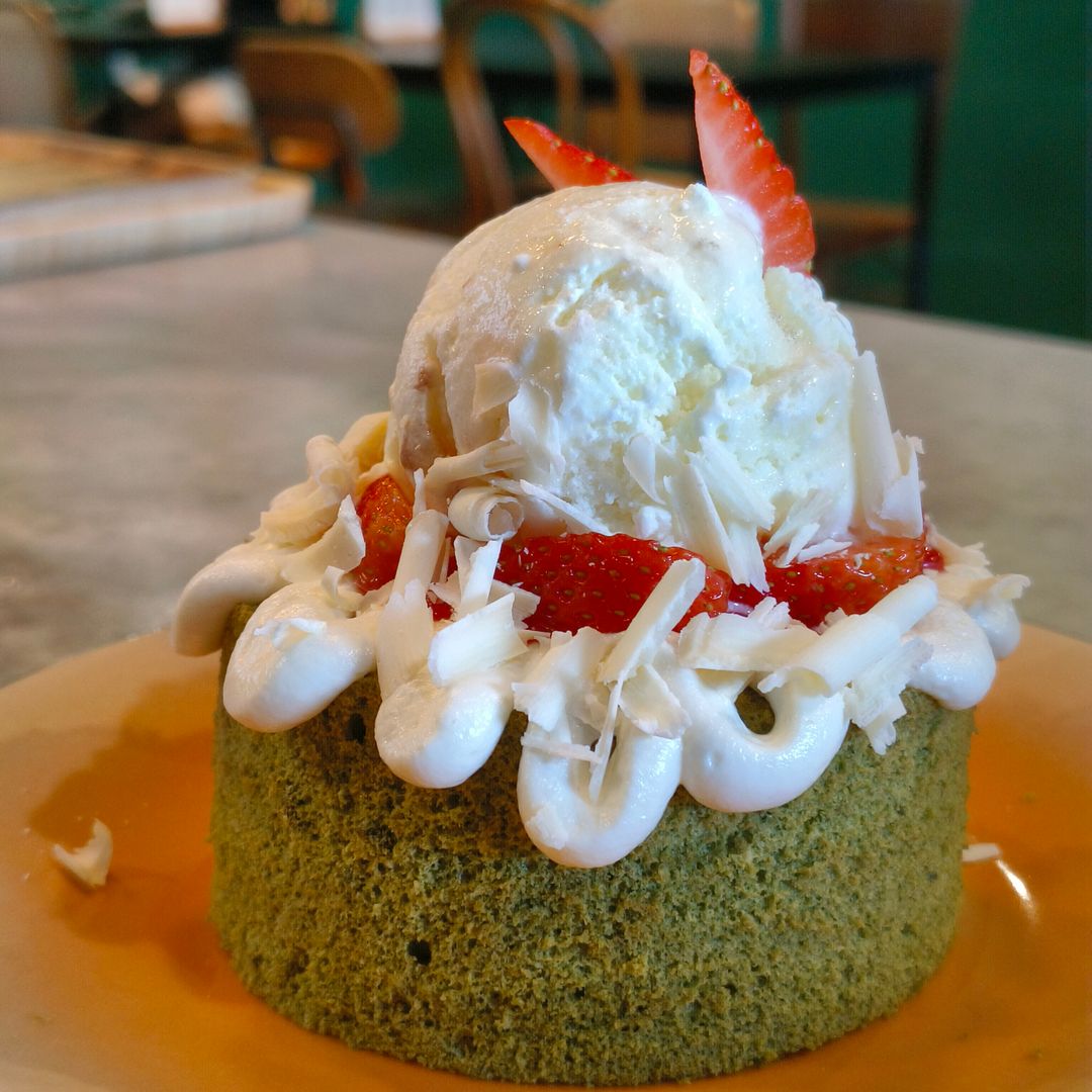 Strawberry Matcha Cake with Vanilla Ice Cream
