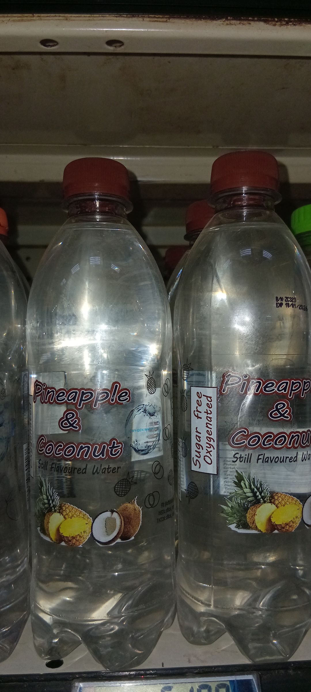 Oxygen Cocon.&Pineap. Still Flav. Water S/F 500ml