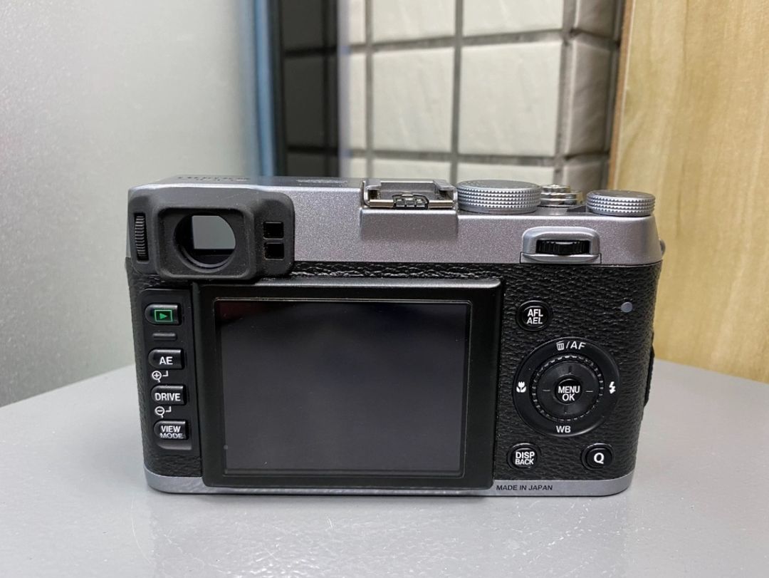 Fuji X100S silver