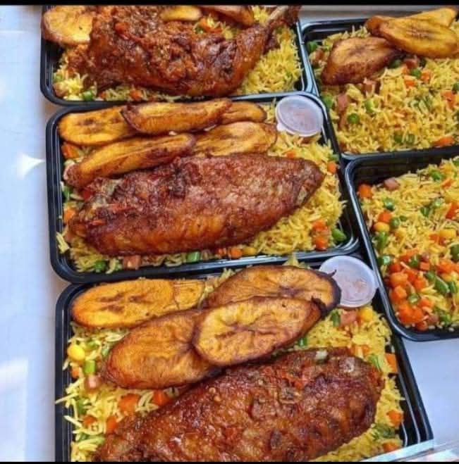 Riz au gras aloco aileron Chez Afro 