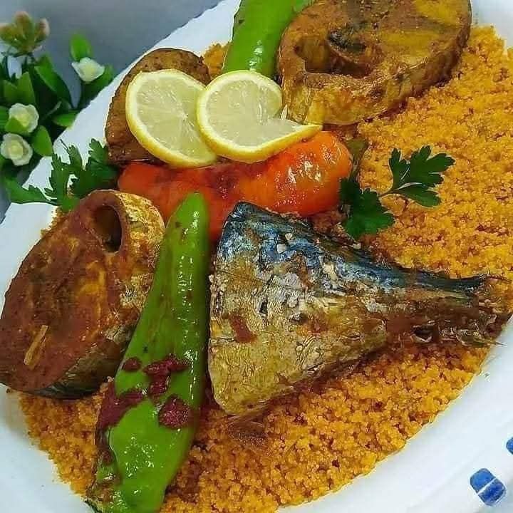 Couscous au gras+poisson+frites+aloco Chez Afro 