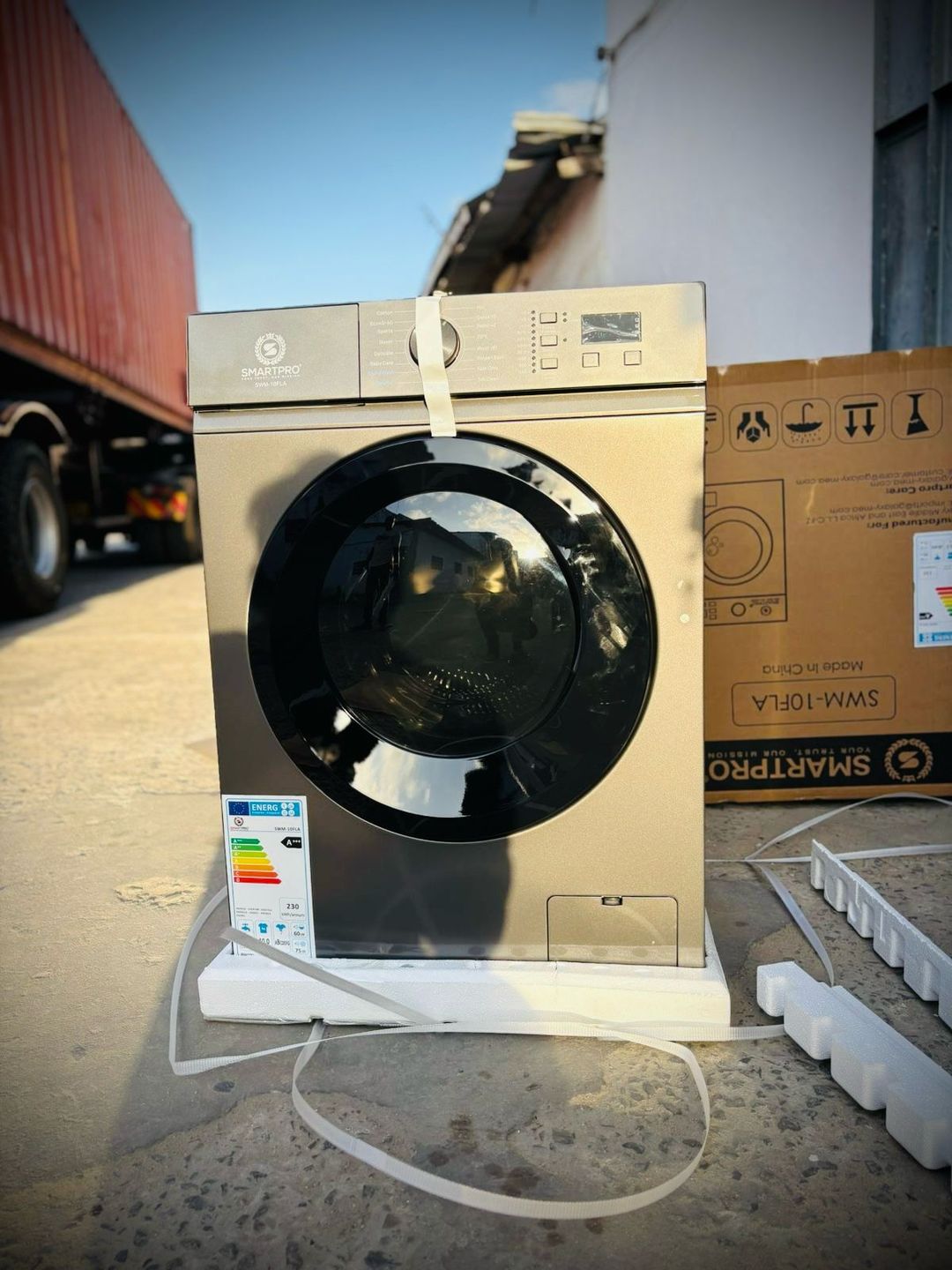 8kgs smart pro front load washing machine
