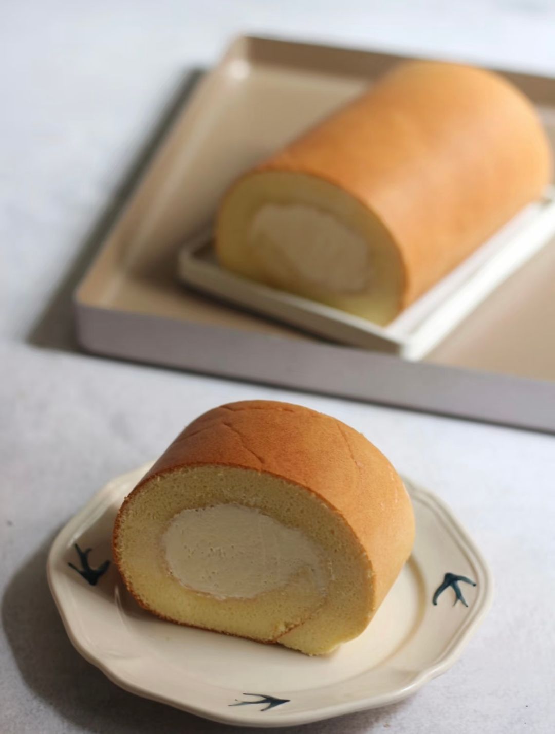 Cloud Roll with Vanilla Pod Cream 