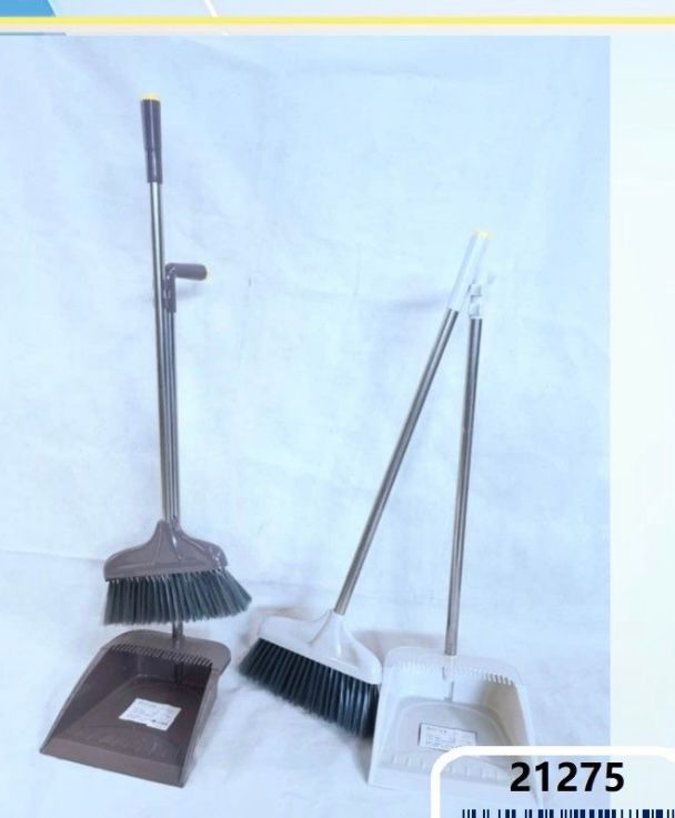 Broom & Scoop