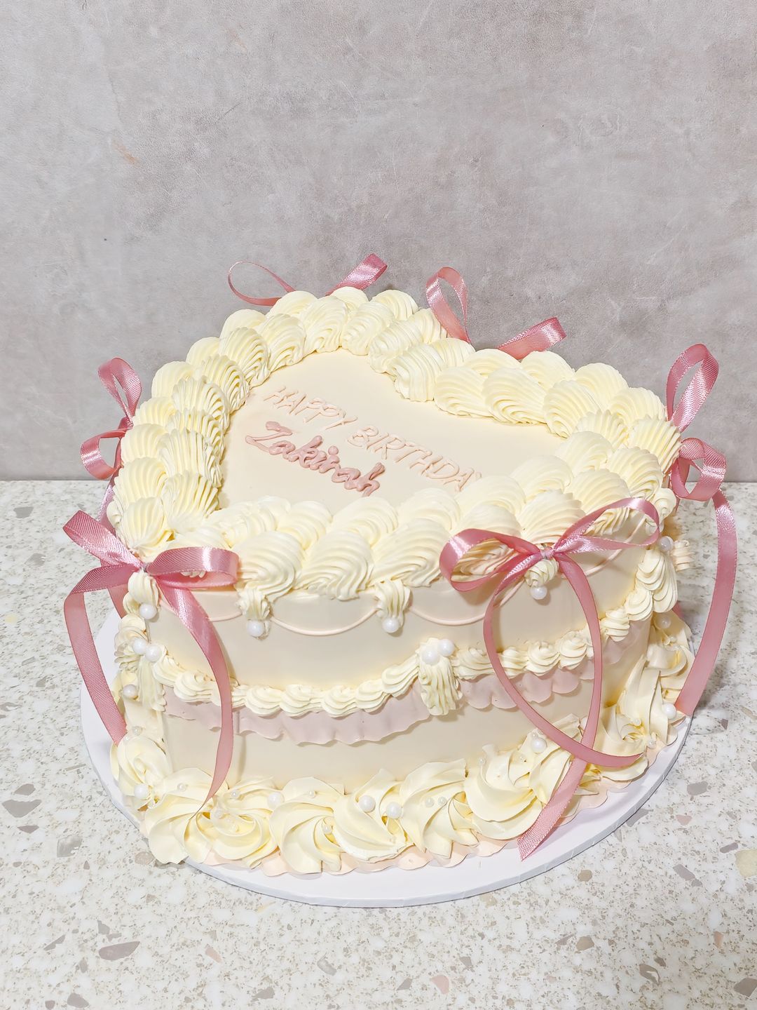 Vintage Heart cake 