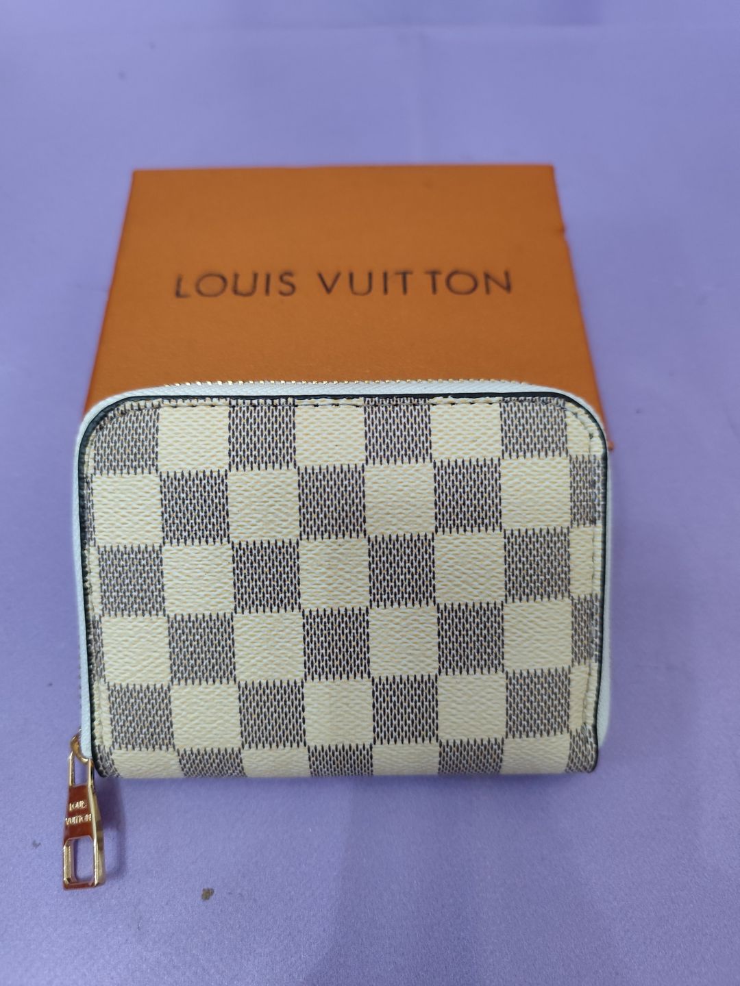 Cartera LV pequeña, cuadritos blanco 