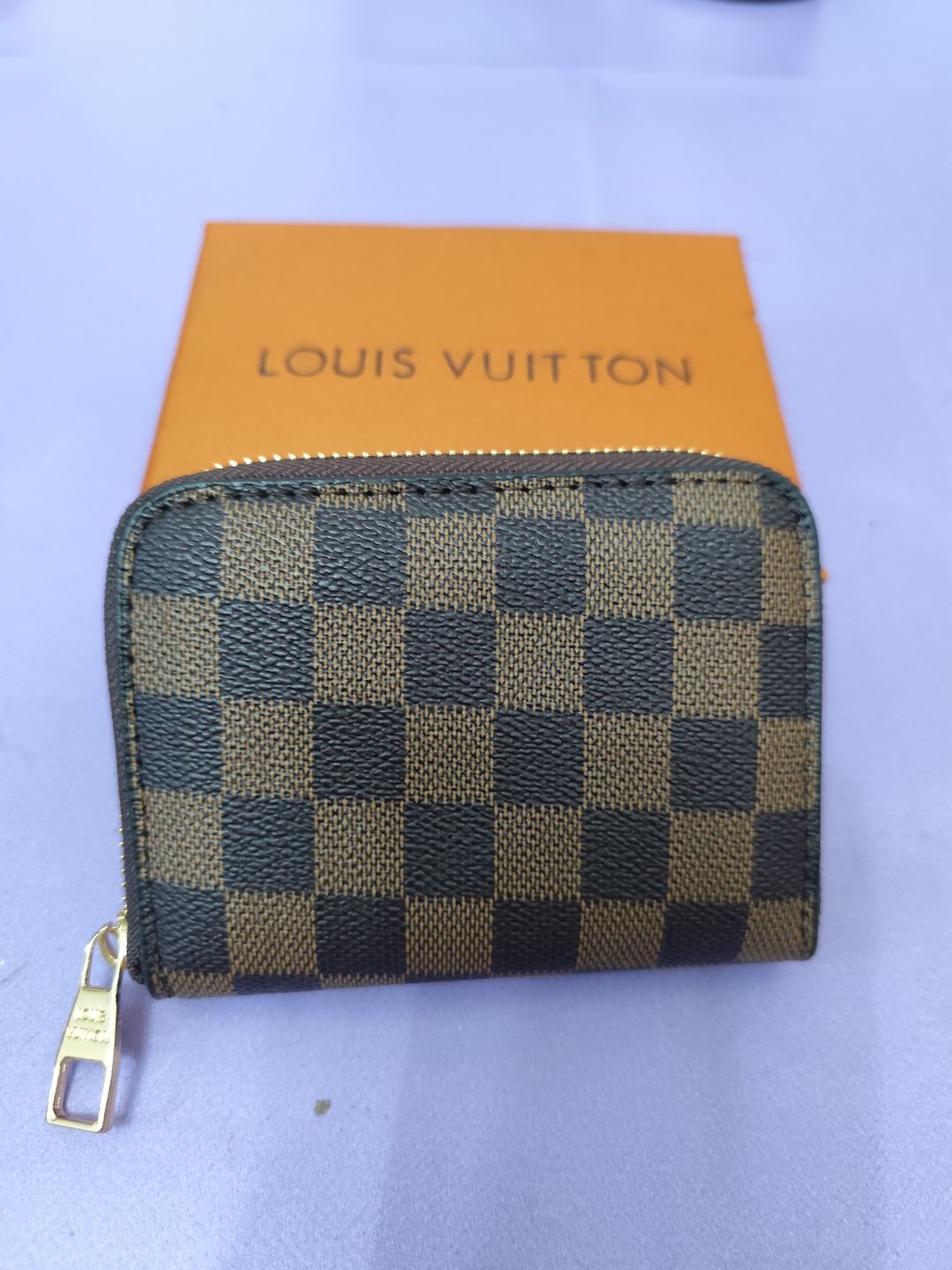 Cartera LV pequeña, cuadritos marrón 