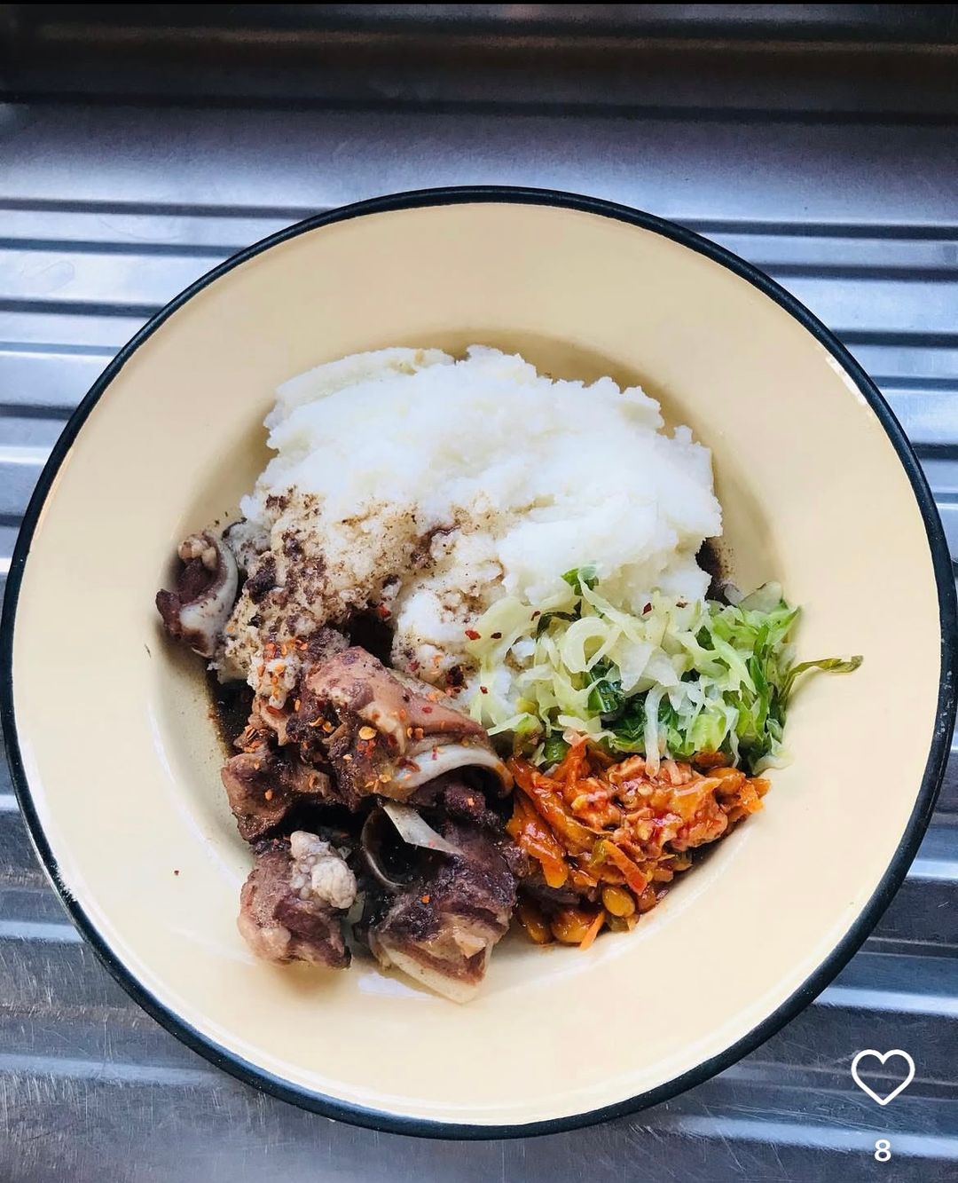 Nyama yenhlogo