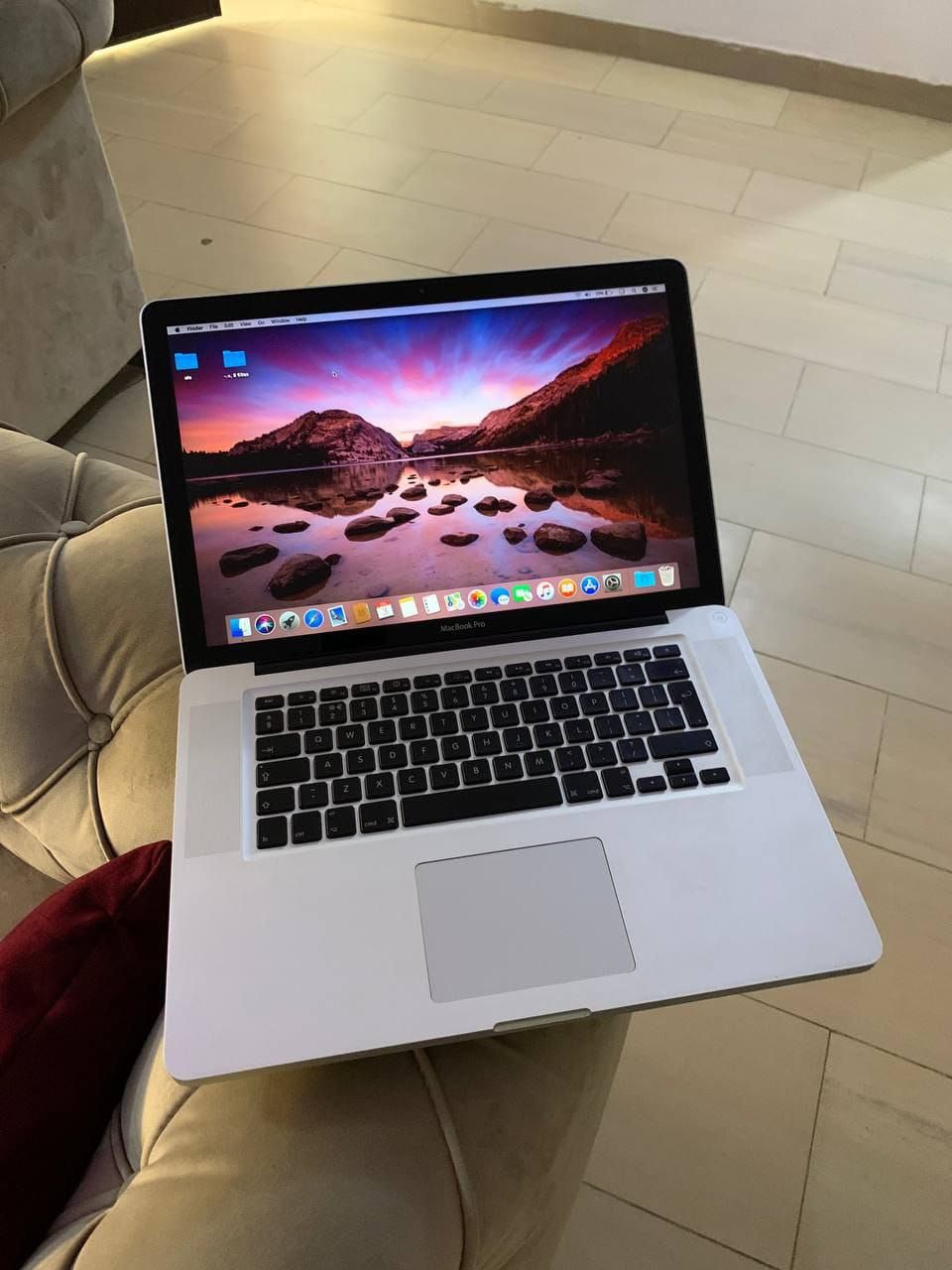 Laptop Macbook-Pro 2011
