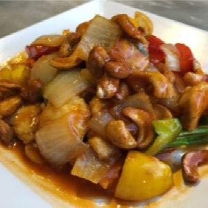 Fried Chicken with Cashew Nuts