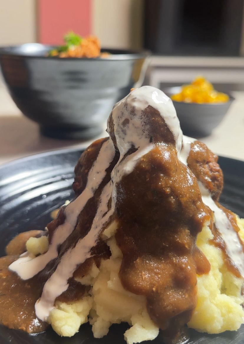 Meatballs with Mashed Potatoes