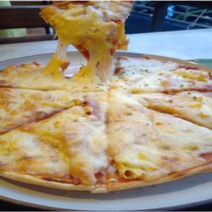 Hawaiian Pizza