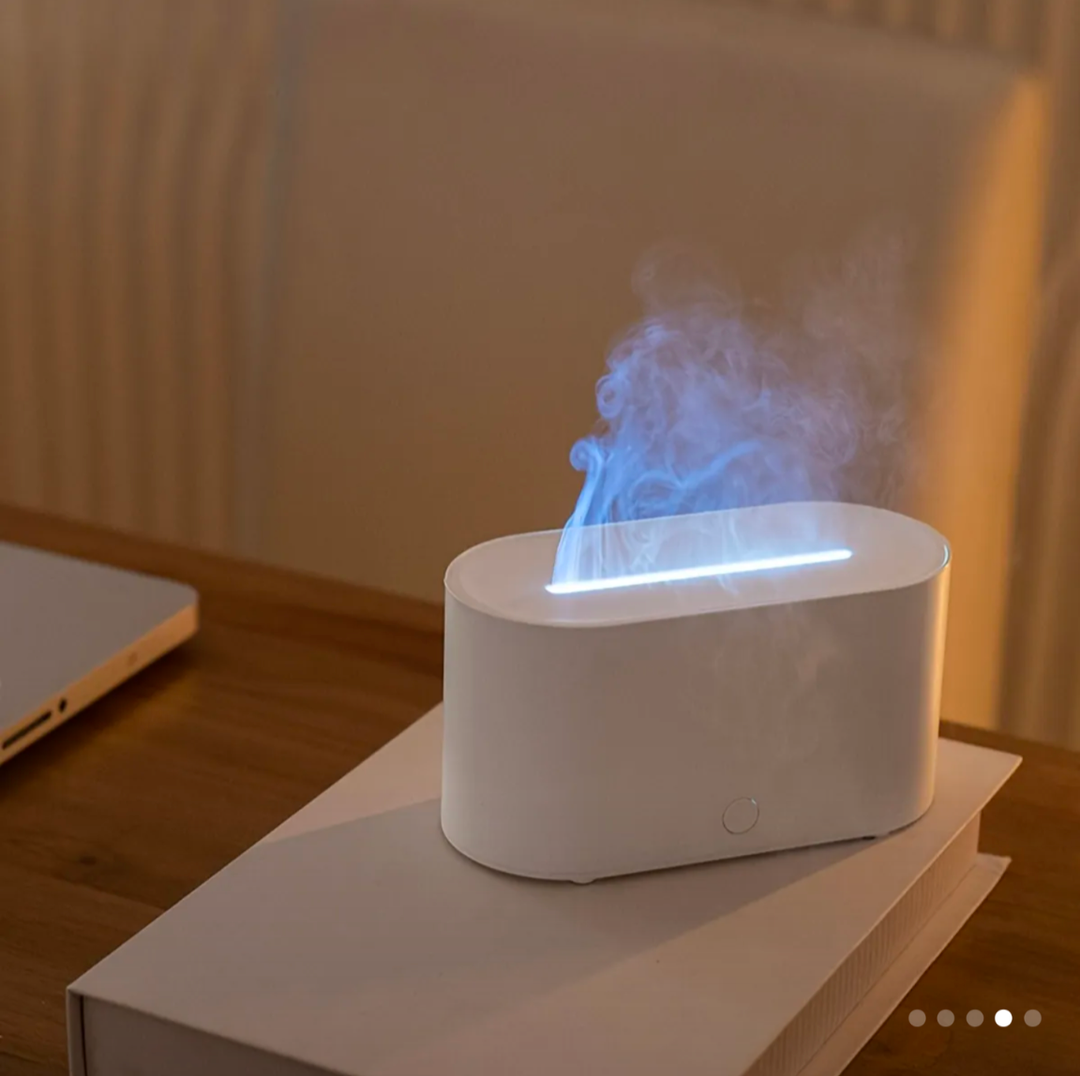 USB-Powered Flame Aroma Diffuser with Night Light - Ultra-Quiet Essential Oil Humidifier.