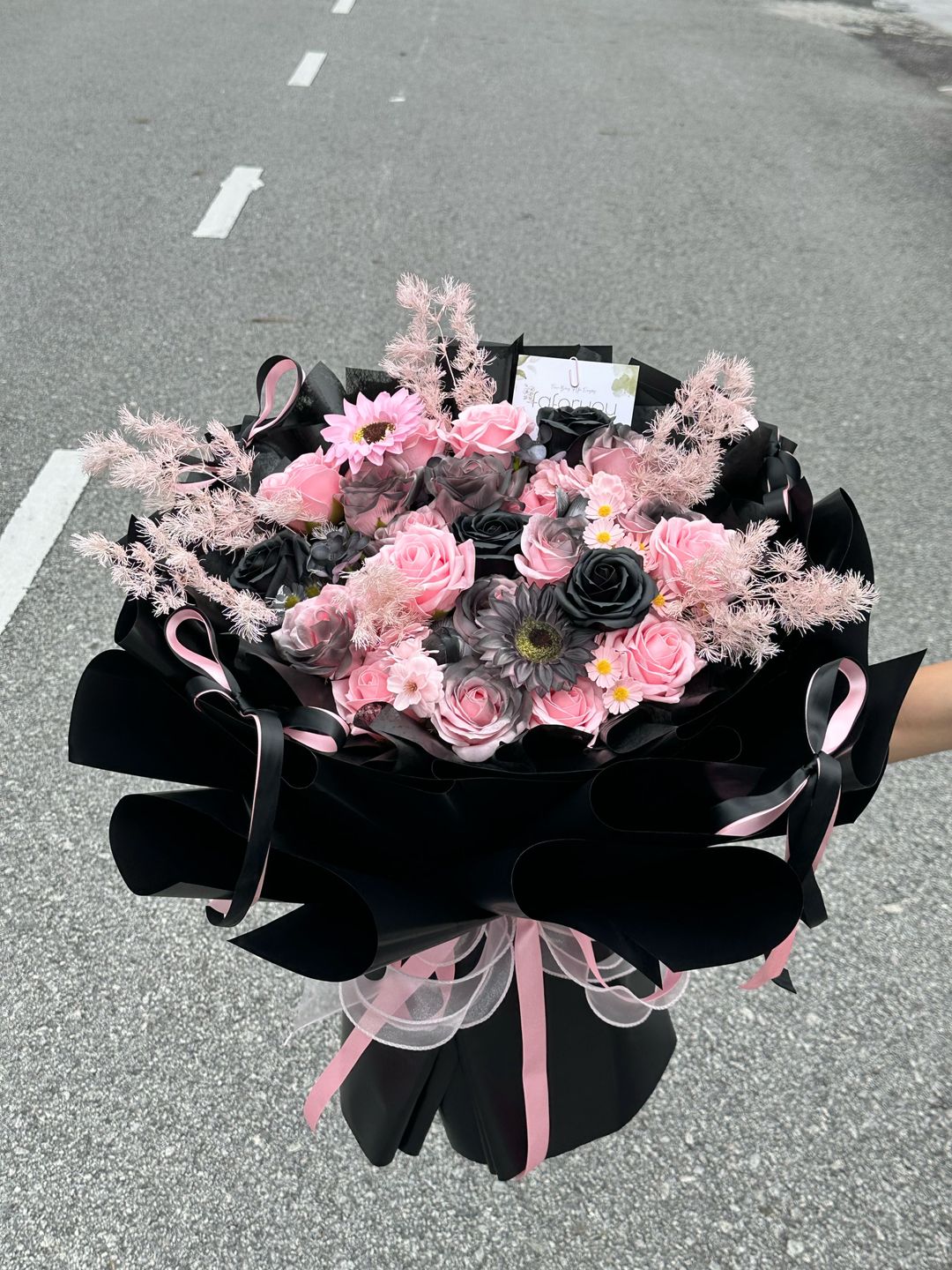 Black Pink Soap Rose Big Bouquet 